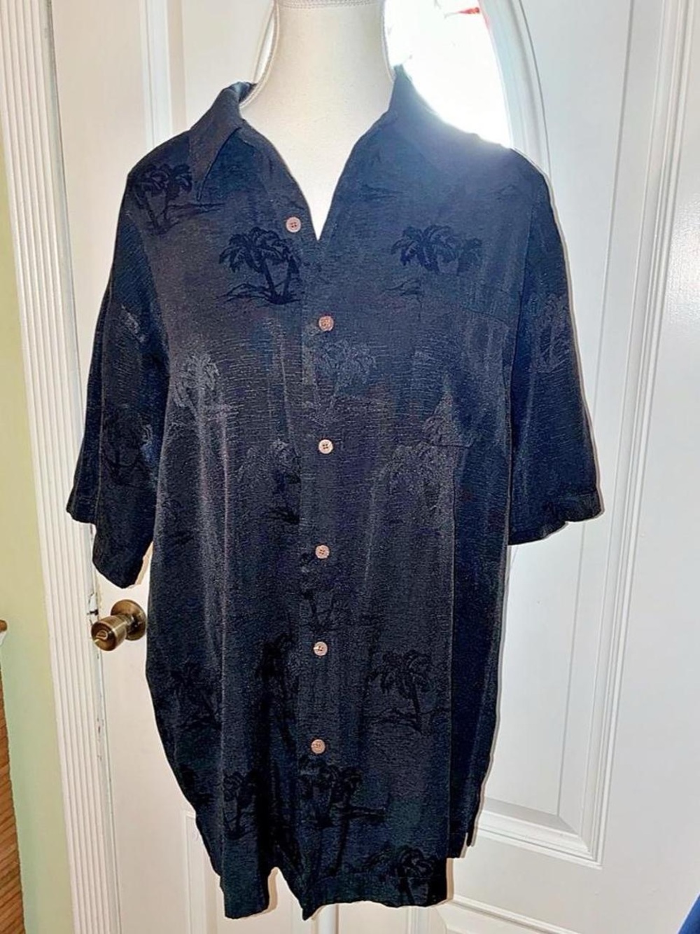 Men's Black Short-Sleeve Palm-Print Dress Shirt